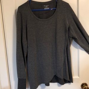 Tek Gear gray causal top